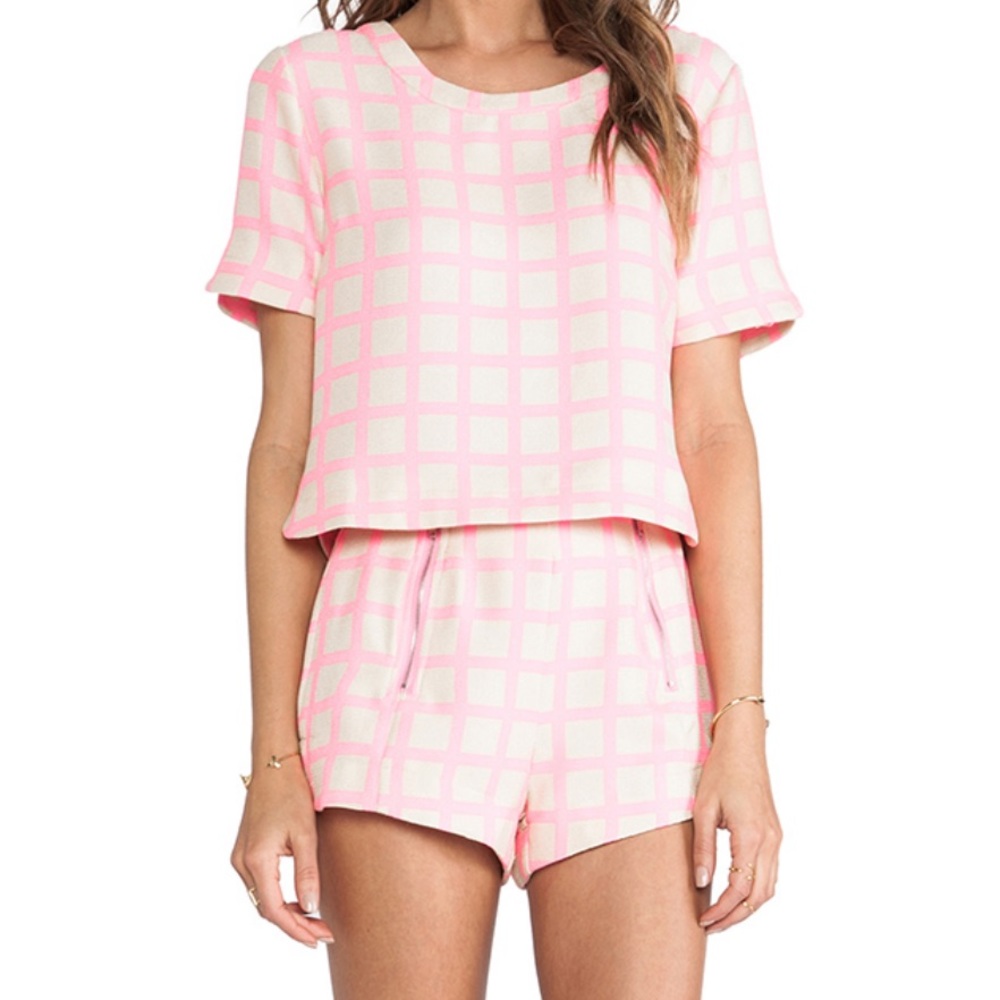 NWT J.O.A. Hot pink grid top. With cut out back.